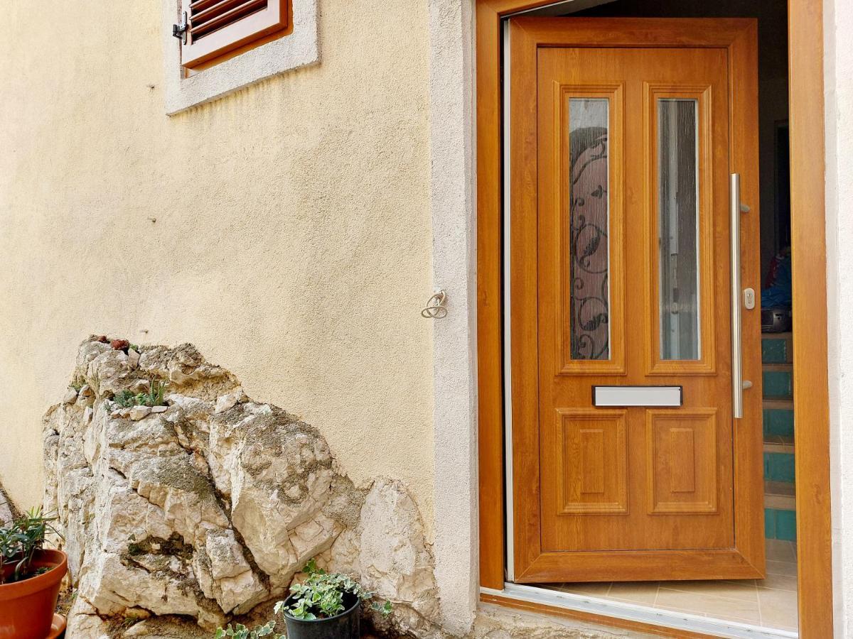 Sha La La - Charming, Unique Studio In A Historic Building Next To A Castle, Wifi, Smart Tv, Washer-Dryer Bakar Exterior foto